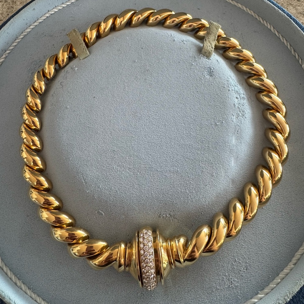 Piaget 18kt Gold Twisted Link Necklace with Diamond Pavé